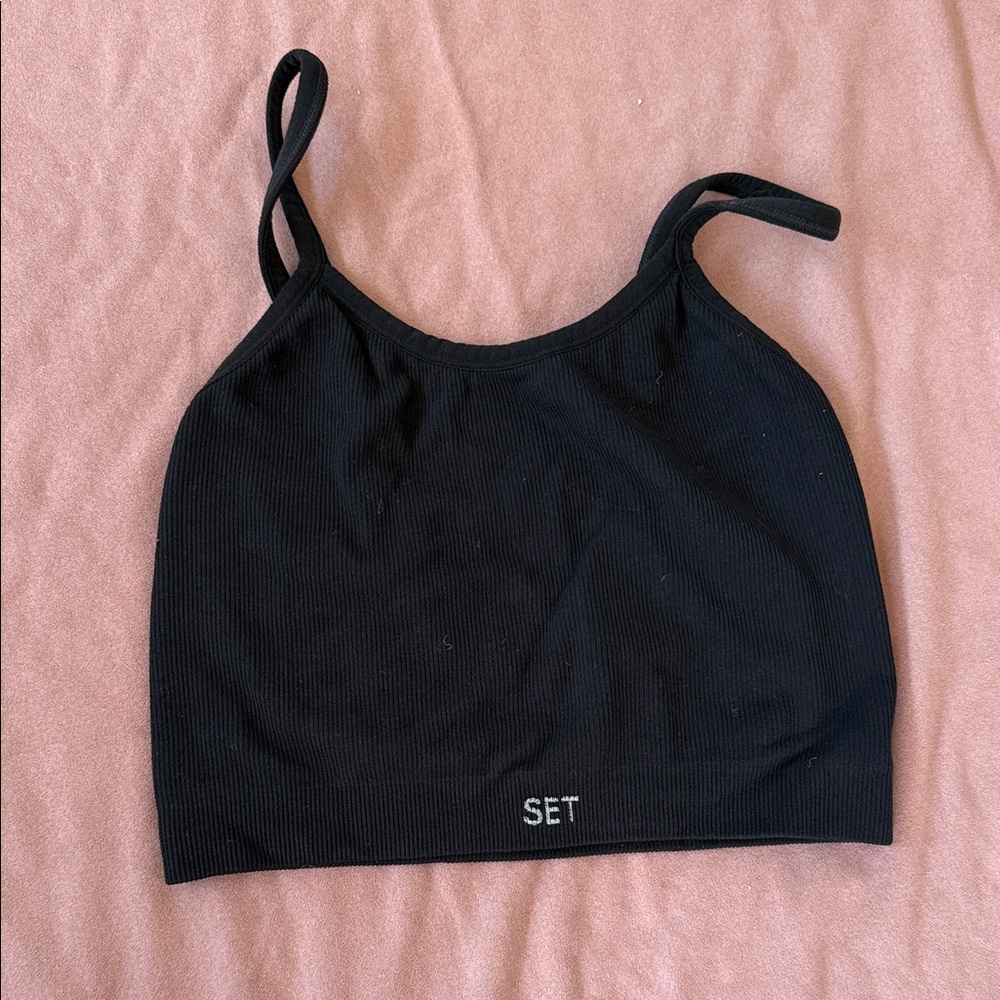 Women's Black Ribbed Sports Bra